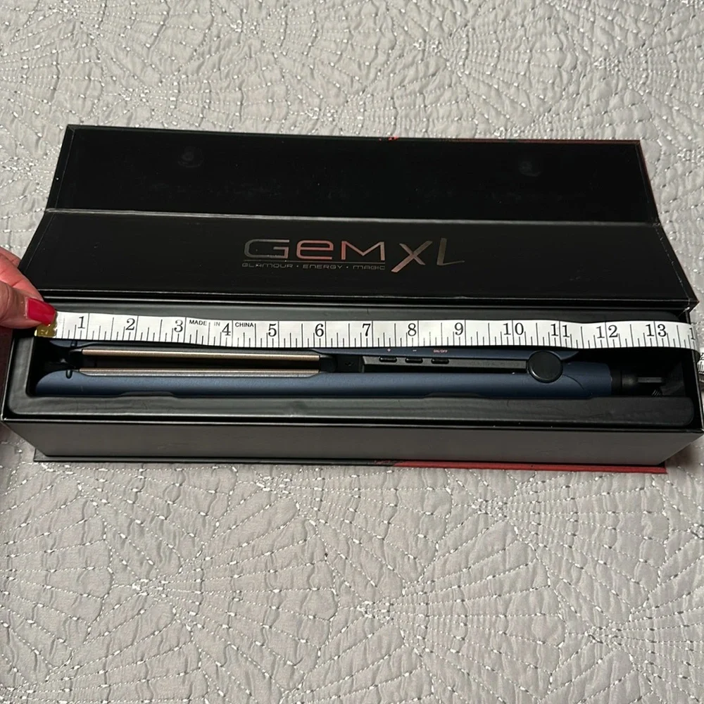 GEM XL 5” Long Plate Flat Iron for Straightening Hair , New in Box
